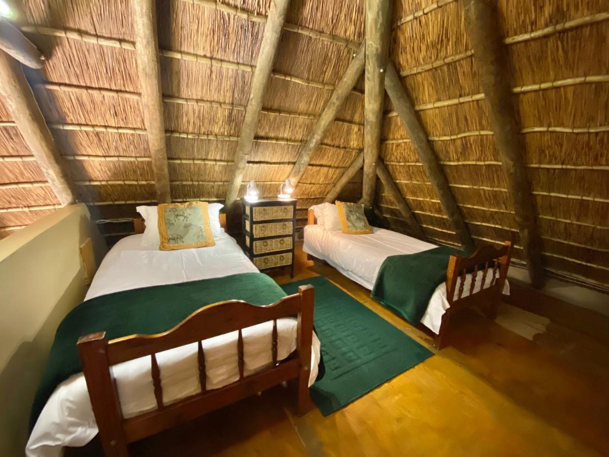 Parkview Safari Lodge Колчестер Екстер'єр фото