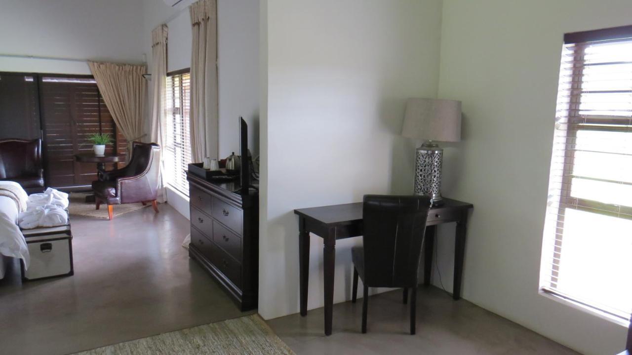 Parkview Safari Lodge Колчестер Екстер'єр фото