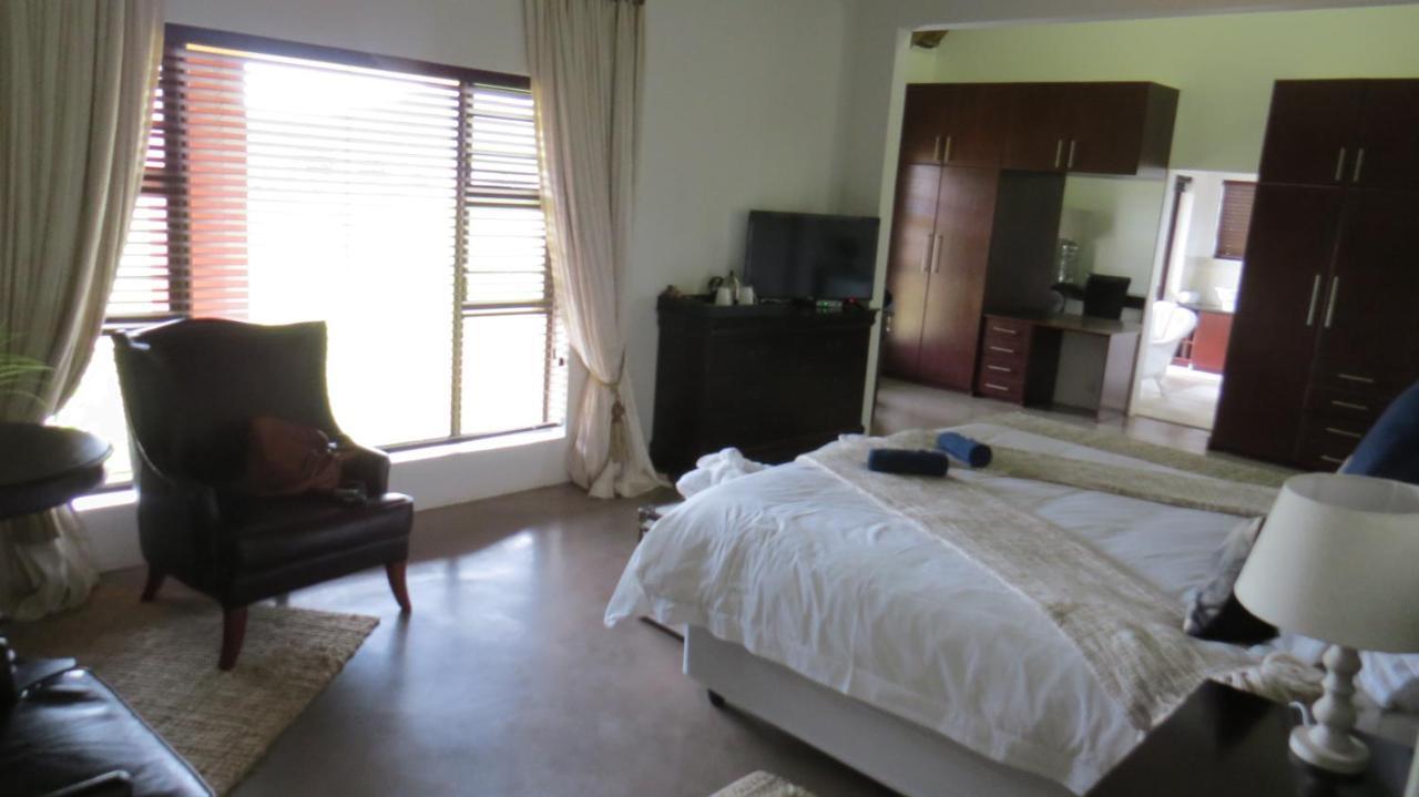 Parkview Safari Lodge Колчестер Екстер'єр фото